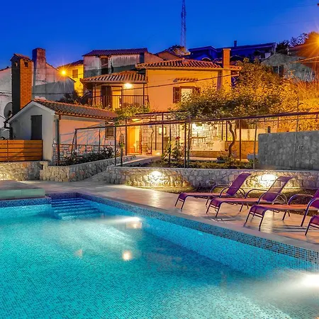 Holiday home House Obrs