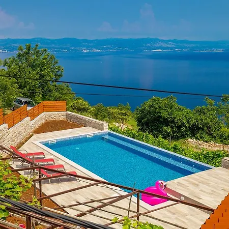 Holiday home House Obrs *
