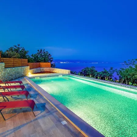 House Obrs Holiday home *
